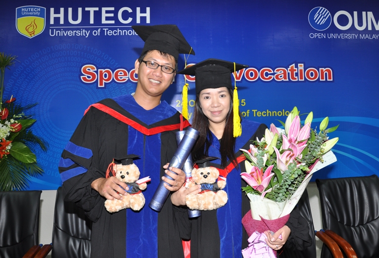 lễ tốt nghiệp thạc sỹ Quản trị kinh doanh ĐH Mở Malaysia
