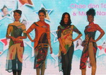 The charming HUTECH students in Vietnamese dresses of famous fashion designer Si Hoang 12