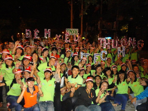 Sinh viên HUTECH chung tay hoạt động thiện nguyện vì cộng đồng dịp Noel 8