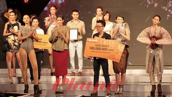 HUTECH students win 2 top prizes at the 2012 Young Designer fashion design contest 12