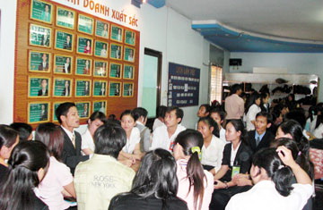 Sinh viên HUTECH - cảnh giác với “bán hàng đa cấp” 11