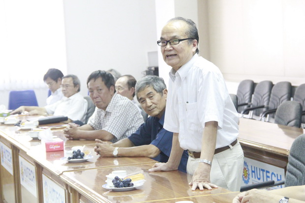 Lãnh đạo Hội Điện lực Việt Nam làm việc với HUTECH 5