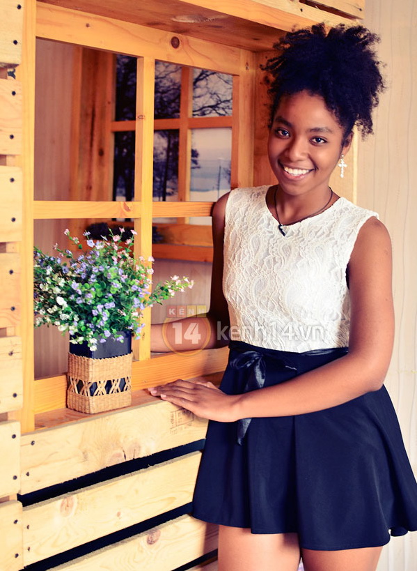 Huỳnh Thị Cẩm Tiên – “Đóa hoa hồng lai” khuấy động Miss HUTECH 7