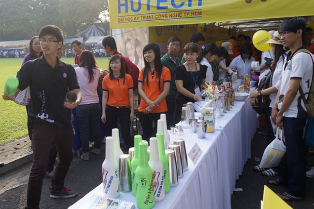 Bổ ích với Ngày hội Tư vấn Tuyển sinh – Hướng nghiệp 2013 cùng HUTECH 17