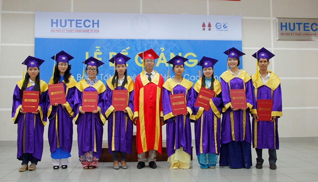 HUTECH tổ chức lễ tốt nghiệp cho hơn 200 tân kỹ sư ngành Công nghệ thực phẩm 6
