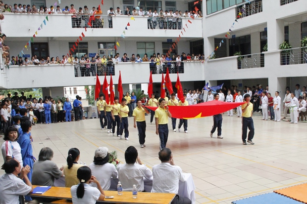 Lễ khai mạc Hội thao HUTECH 2013 có sự tham dự của Siêu đại kiện tướng quốc tế Lê Quang Liêm  6