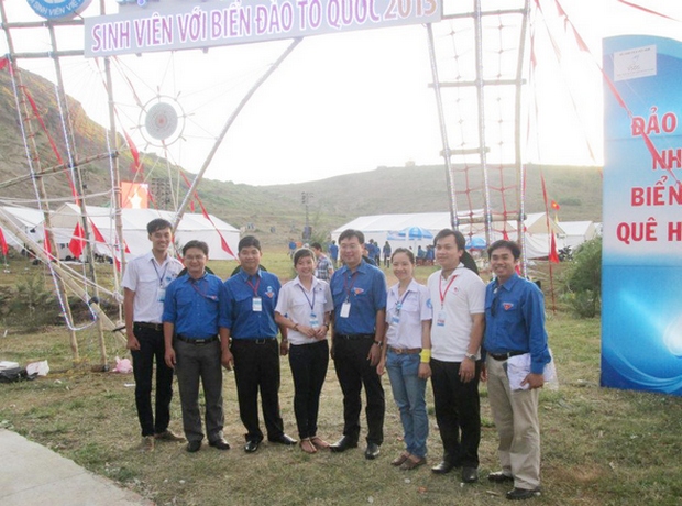 Gặp gỡ ba sinh viên tiêu biểu của HUTECH tham gia chương trình “Sinh viên với biển đảo Tổ quốc” 33