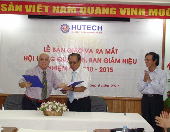HUTECH ra mắt Hội đồng Quản trị và Ban Giám hiệu nhiệm kỳ 2010 - 2015 7