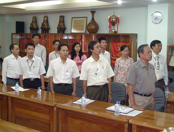 Trước thềm Đại hội Đảng bộ: Chi bộ 2 kết nạp thêm Đảng viên mới 8