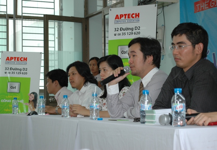 Tư vấn hướng nghiệp cho sinh viên đang theo học ngành Công nghệ thông tin 6