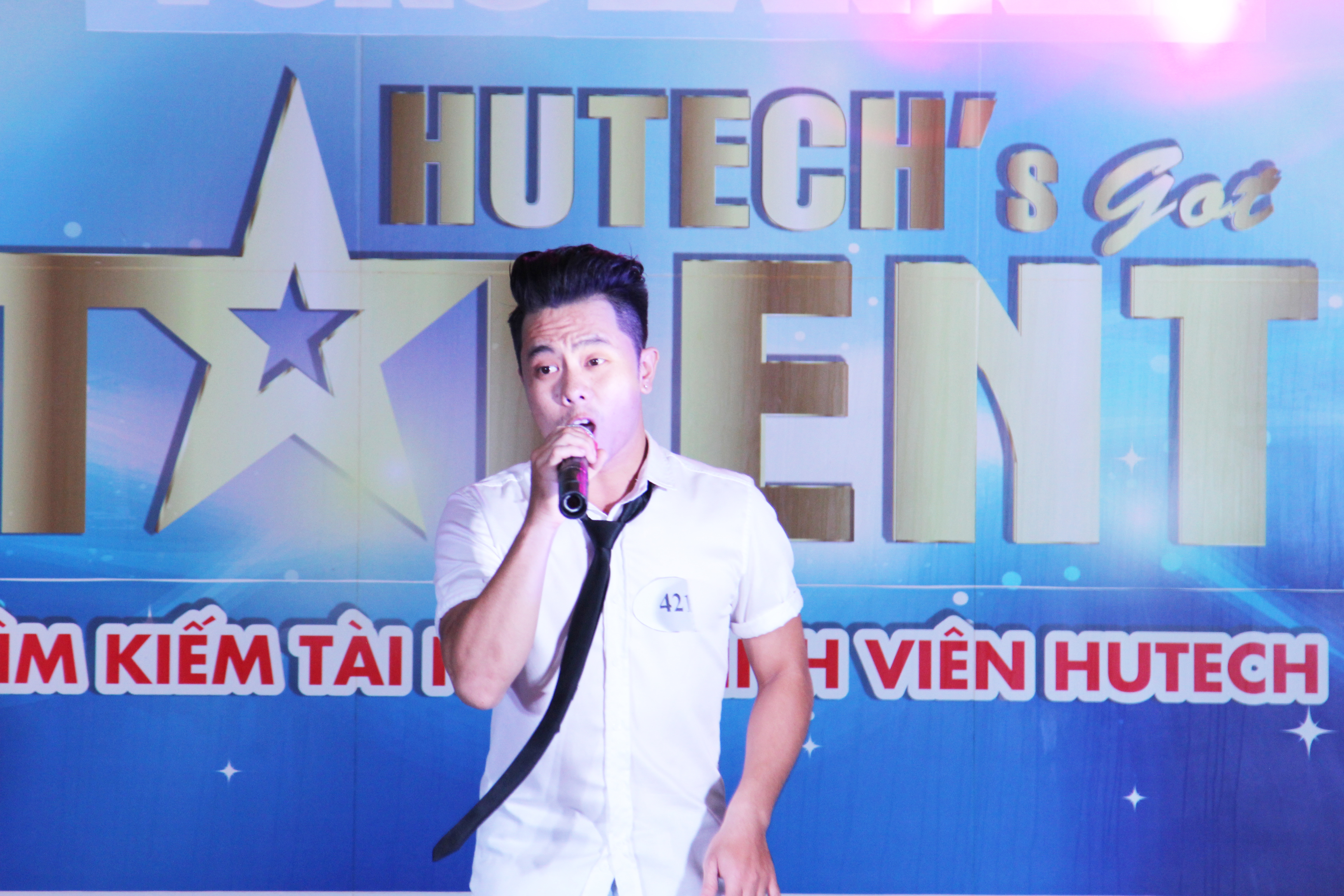 Bùng nổ cảm xúc tại Đêm Bán kết 1 HUTECH’s Got Talent 2015 87
