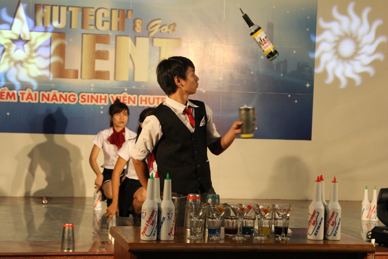 lộ diện thí sinh vào chung kết HUTECH's Got Talent 2015