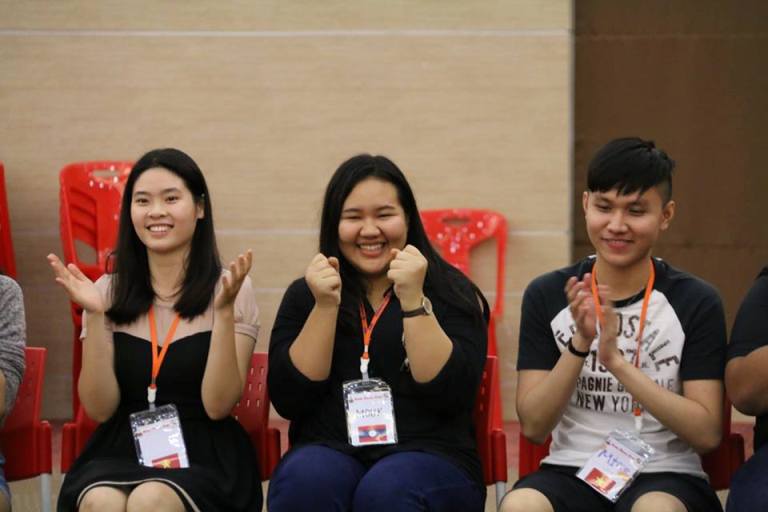 sinh viên HUTECH khám phá hành trình Asean Youth Camp 2015