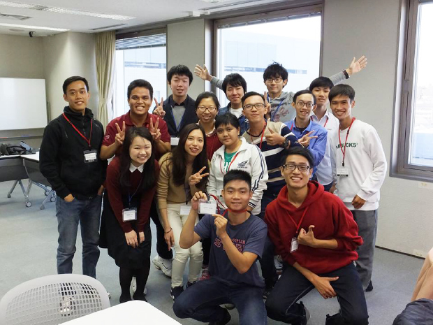 gặp lại 2 sinh viên HUTECH trở về từ chuyến tham quan ĐH Hosei