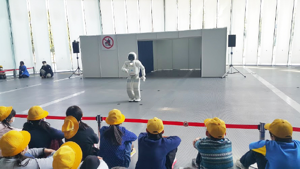 gặp lại 2 sinh viên HUTECH trở về từ chuyến tham quan ĐH Hosei