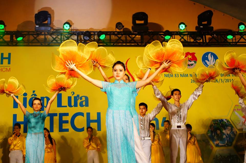 Đếm ngược thời gian và sẵn sàng hòa nhịp cùng Hội trại “Tự hào sinh viên HUTECH 2016” 109