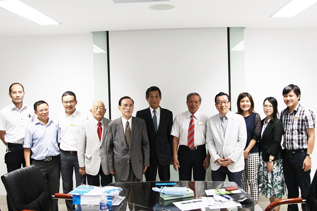 Senri Rotary Club - Nhật Bản đến thăm và làm việc tại HUTECH 39