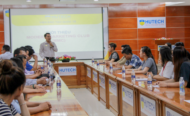 Viện Đào tạo quốc tế HUTECH ra mắt CLB Modern Marketing Club