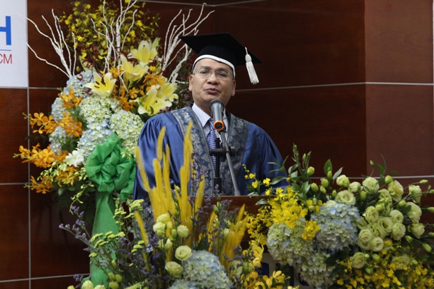 Trang trọng Lễ trao bằng Cử nhân, Thạc sĩ Quản trị kinh doanh Đại học Mở Malaysia 17