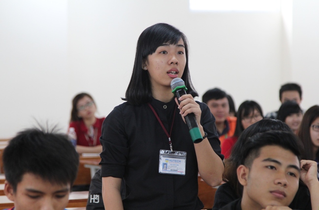 Hào hứng với talkshow “Let Yours Shine with PNJ” 29