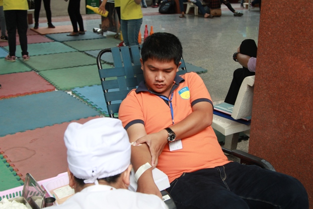 Sinh viên HUTECH hiến gần 1000 đơn vị máu trong ngày hội hiến máu tình nguyện 35