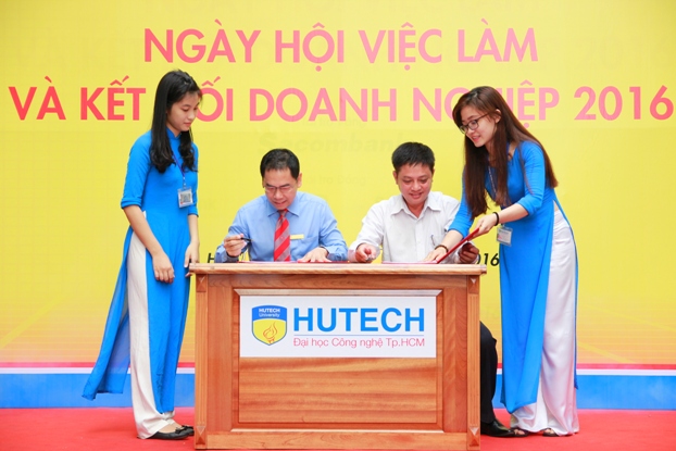 HUTECH’s Job and Business Connection Fair 2016. 58
