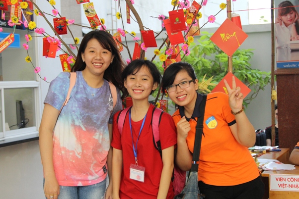 Mạch xuân phơi phới tại Hội xuân HUTECH 2016 “Vui cùng Tết Việt” 248