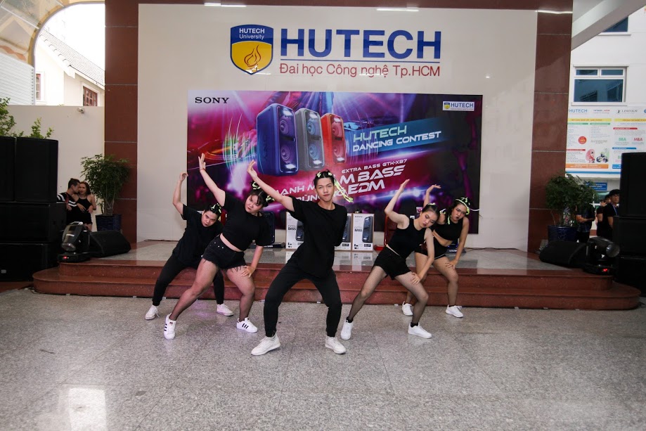Nhóm  nhảy W.S.C đăng quang “HUTECH DANCER” 2016 44