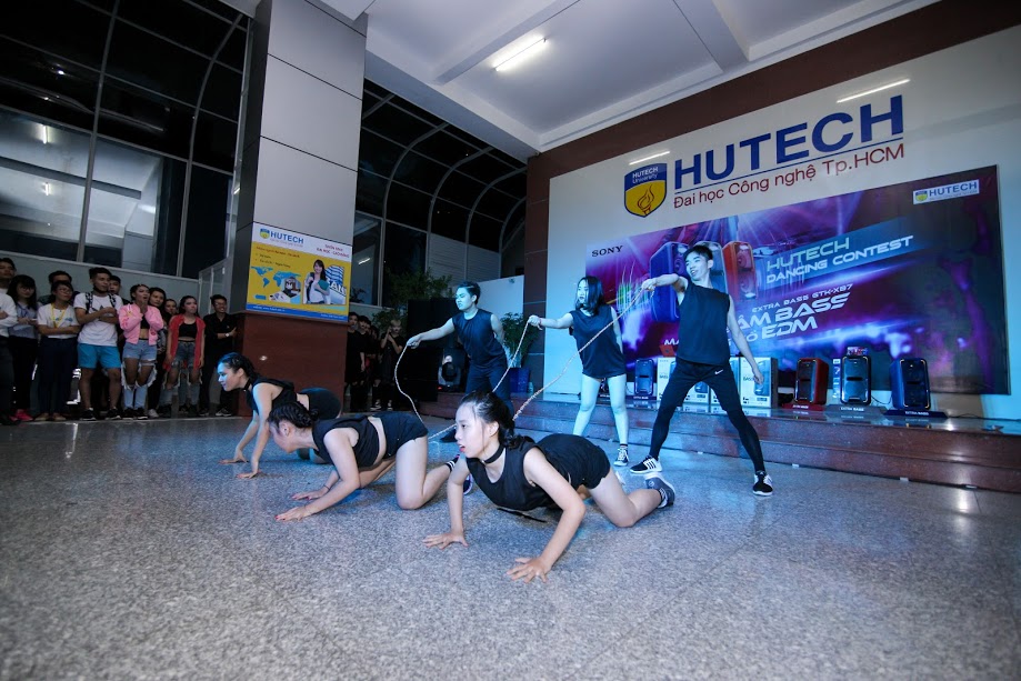 Nhóm  nhảy W.S.C đăng quang “HUTECH DANCER” 2016 122