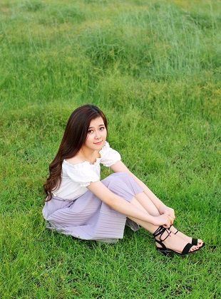 05 gương mặt đang dẫn đầu bình chọn Miss HUTECH 2017, họ là ai?