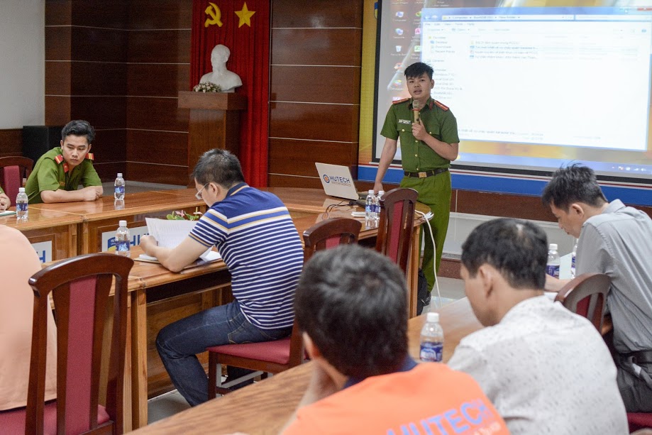 HUTECH tổ chức diễn tập phương án phòng cháy chữa cháy và cứu nạn - cứu hộ 23