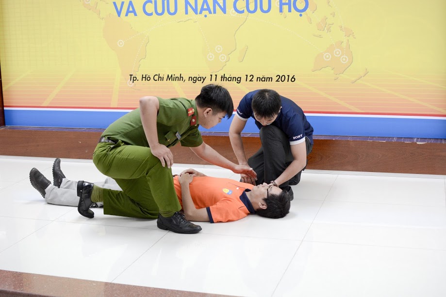 HUTECH tổ chức diễn tập phương án phòng cháy chữa cháy và cứu nạn - cứu hộ 27