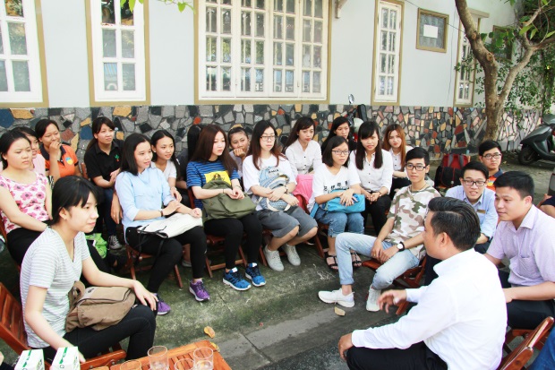 Sinh viên VJIT hào hứng tham quan thực tế doanh nghiệp Bến Thành Media Tour