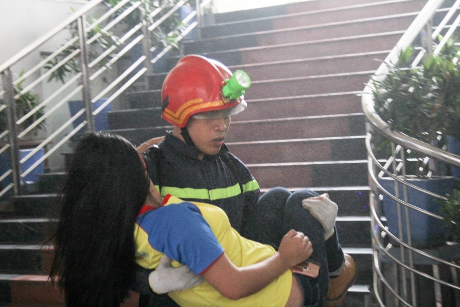 HUTECH tổ chức diễn tập phương án phòng cháy chữa cháy và cứu nạn - cứu hộ 55