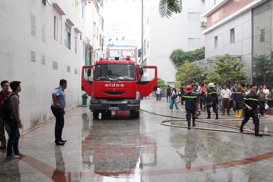 HUTECH tổ chức diễn tập phương án phòng cháy chữa cháy và cứu nạn - cứu hộ 51