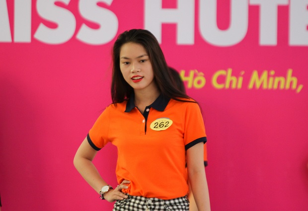 Sau 2 Vòng Sơ khảo diễn ra trong sự hào hứng, cổ vũ cuồng nhiệt của các bạn sinh viên HUTECH, 50 gương mặt xuất sắc nhất cuộc thi do Ban giám khảo và khán giả bình chọn đã lộ diện và bước tiếp vào Vòng Bán kết.