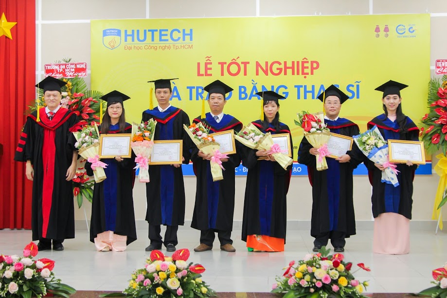 188 Master’s degree students receive their diplomas from HUTECH 34