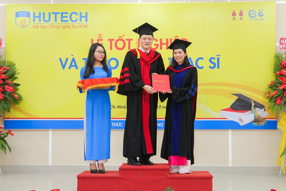 188 Master’s degree students receive their diplomas from HUTECH 131