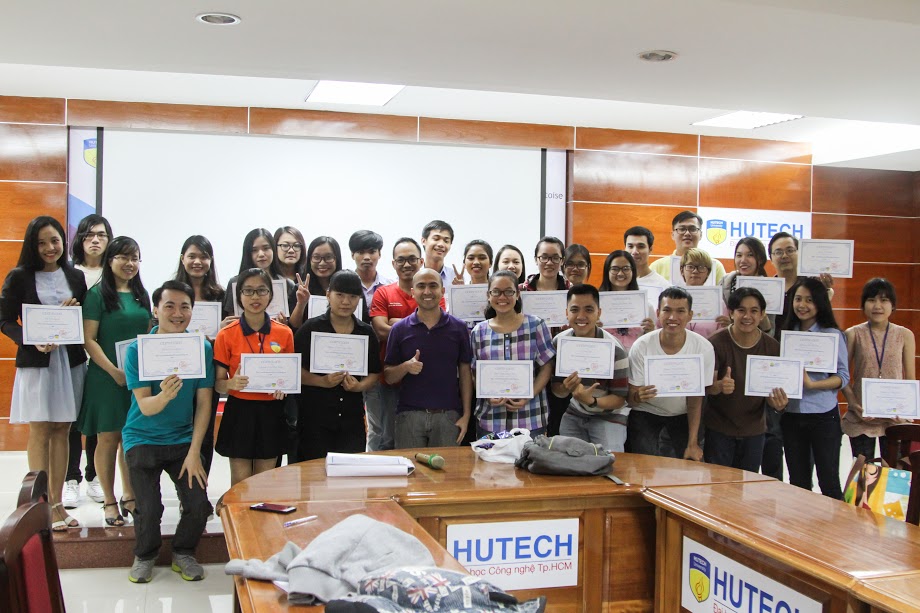 HUTECH tổ chức Lễ bế giảng khóa Intel Professional Training Program đầu tiên 7