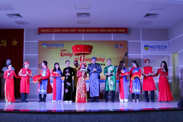 Nhiều phần thi hấp dẫn trong Hội thi Tiếng hát từ giảng đường năm 2016