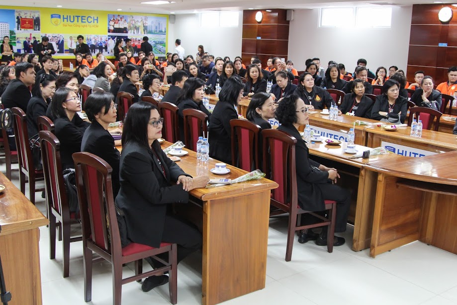 Đoàn Giảng viên Thái Lan thăm và giao lưu cùng sinh viên HUTECH 7