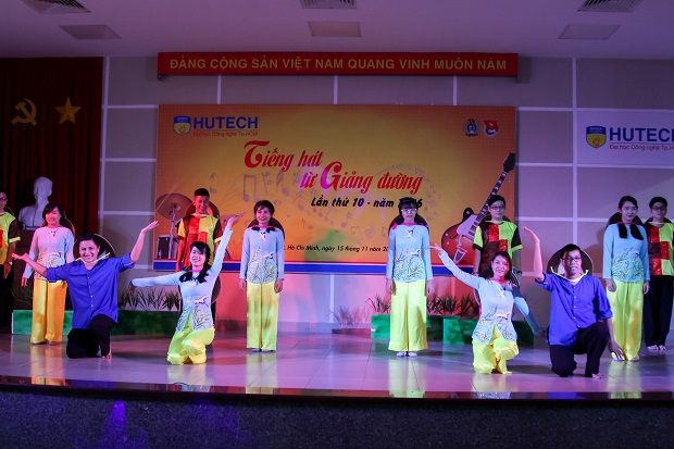 Nhiều phần thi hấp dẫn trong Hội thi Tiếng hát từ giảng đường năm 2016