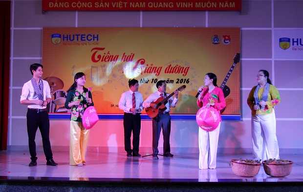 Nhiều phần thi hấp dẫn trong Hội thi Tiếng hát từ giảng đường năm 2016