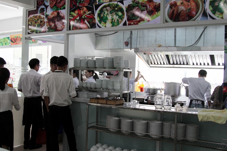 HUTECH CANTEEN dành cho CB-GV-NV trường chính thức khai trương 25