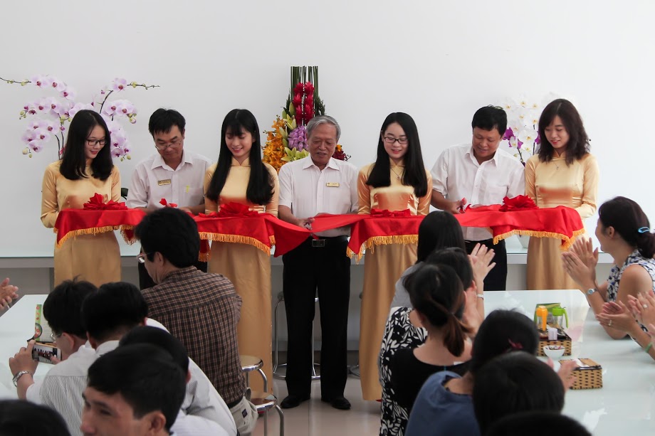 HUTECH CANTEEN dành cho CB-GV-NV trường chính thức khai trương 10