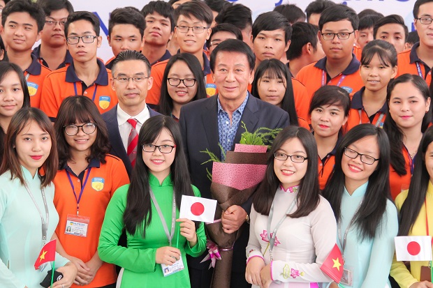 Ngài Ryotaro Sugi - Đại sứ đặc biệt Nhật - Việt giao lưu cùng sinh viên HUTECH 46