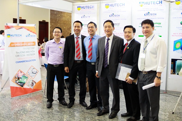 HUTECH ký hợp tác Phát triển thị trường và doanh nghiệp khoa học & công nghệ