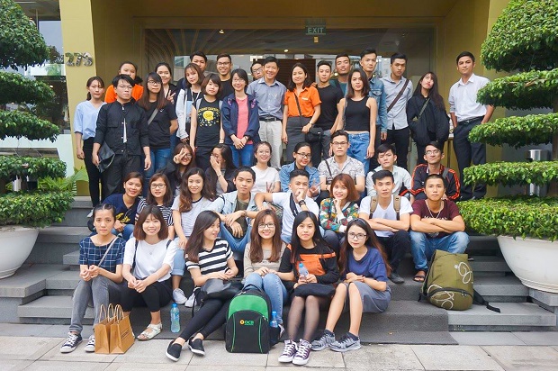 Sinh viên Thiết kế nội thất HUTECH trải nghiệm thực tế tại các Showroom nội thất 56