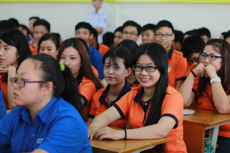 Hàng loạt học bổng hấp dẫn dành cho sinh viên HUTECH ngay đầu năm học mới