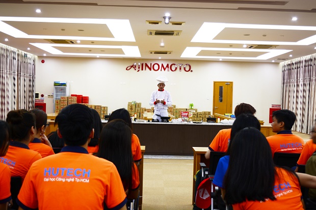 Sinh viên ngành Công nghệ thực phẩm và Công nghệ sinh học của VJIT tham quan công ty AJINOMOTO 9